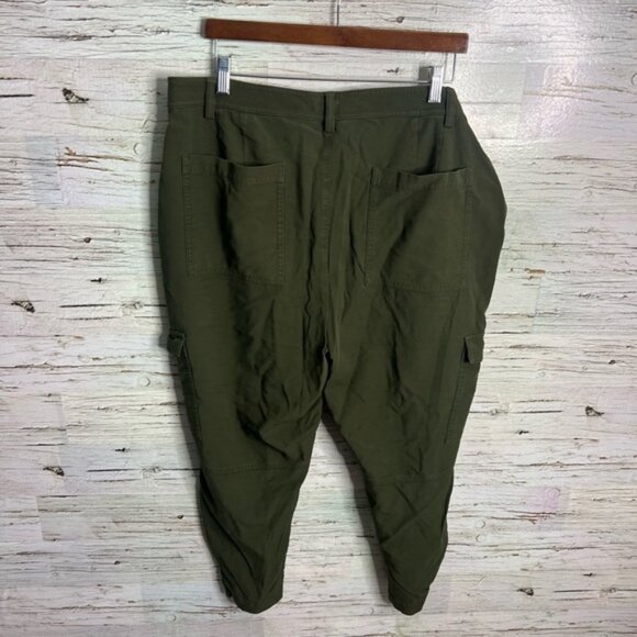 Banana Republic green cargo pants size 18 - Picture 6 of 6